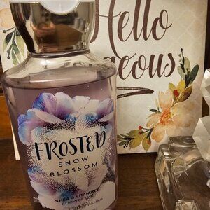 Bath & Body Works Frosted Snow Blossom shower gel BBW